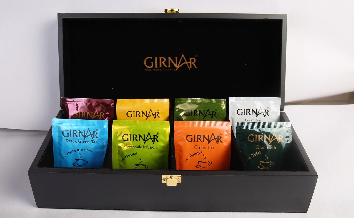 The Founder's Reserve Collection Luxury Chest