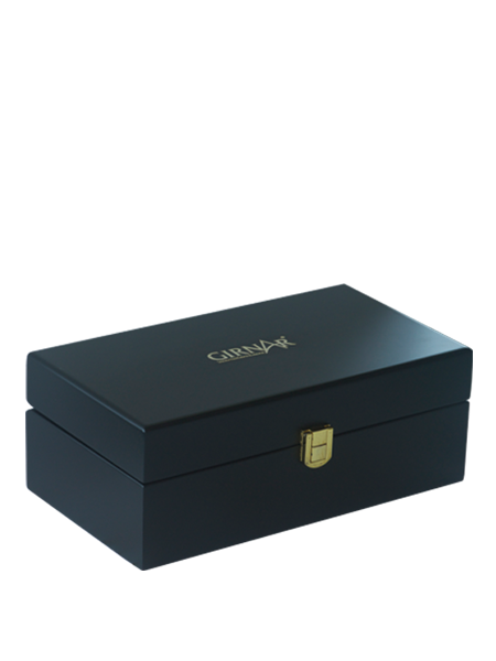 The Founder's Reserve Collection Luxury Chest